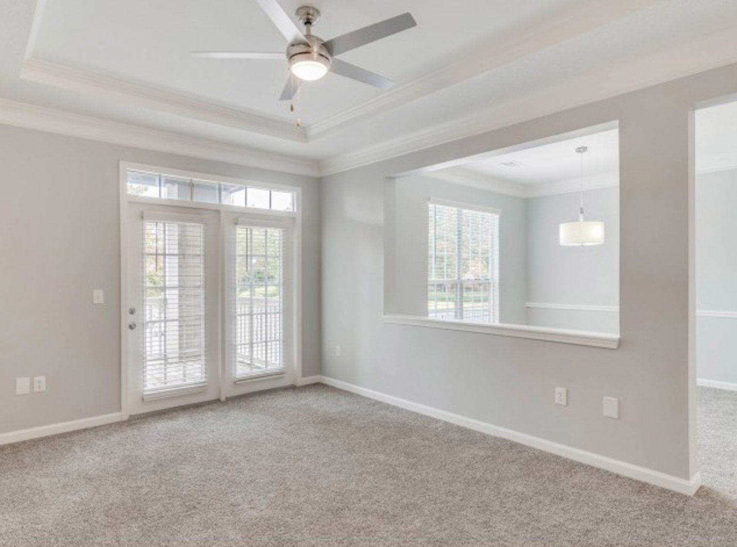 interior at sandy springs apartments the retreat at river park